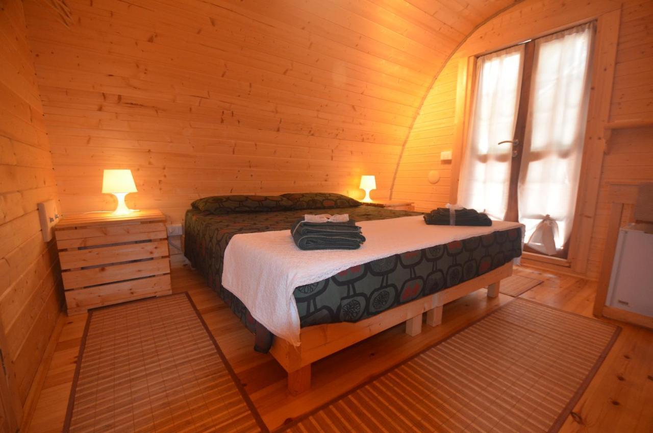 Asso Bed & Breakfast Manerba del Garda Bagian luar foto