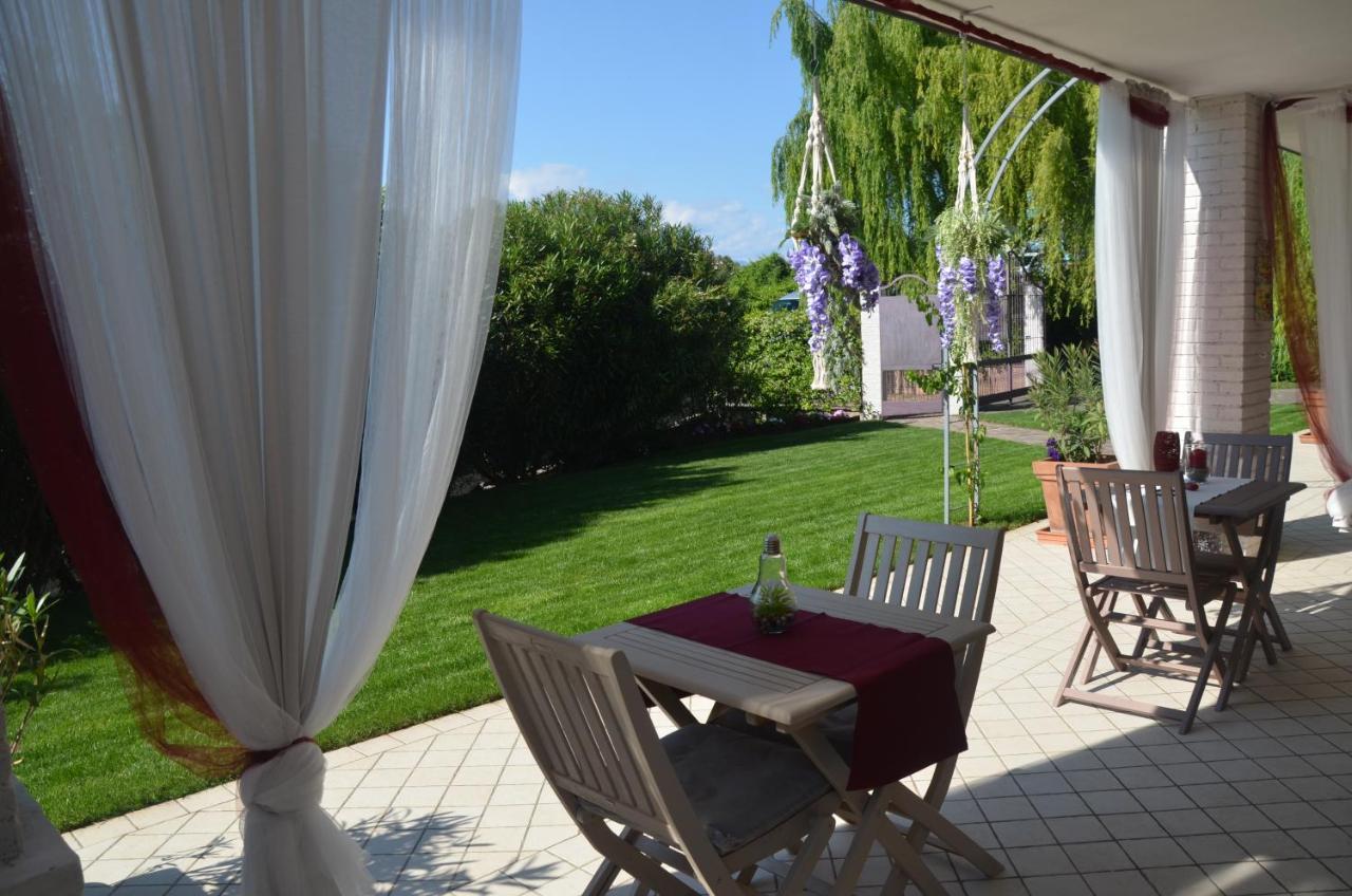Asso Bed & Breakfast Manerba del Garda Bagian luar foto