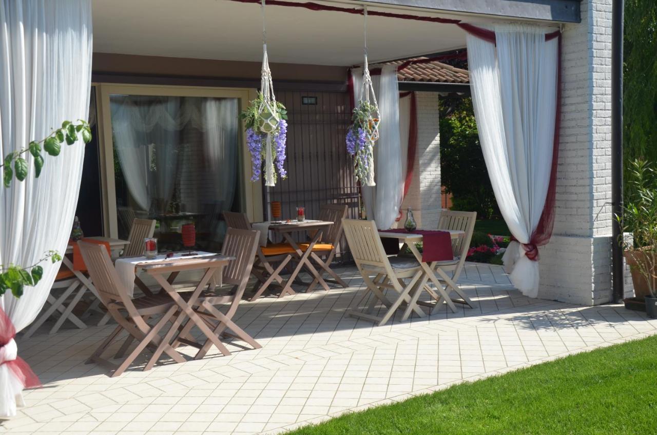 Asso Bed & Breakfast Manerba del Garda Bagian luar foto