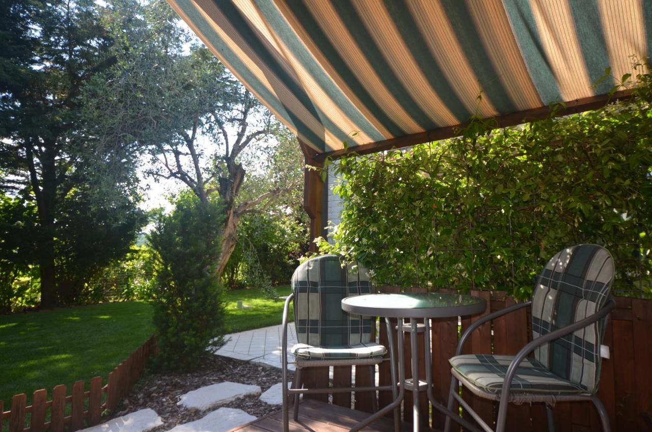 Asso Bed & Breakfast Manerba del Garda Bagian luar foto