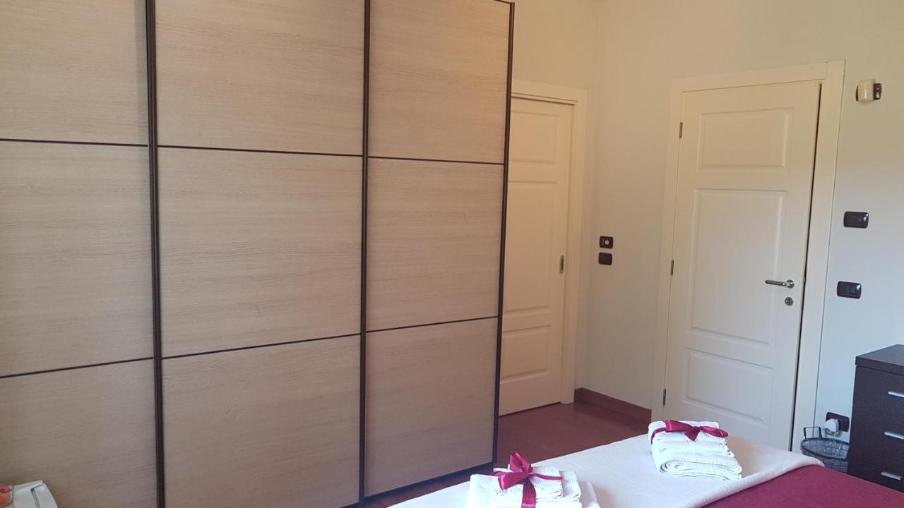 Asso Bed & Breakfast Manerba del Garda Bagian luar foto