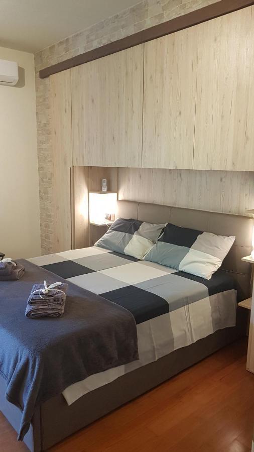 Asso Bed & Breakfast Manerba del Garda Bagian luar foto