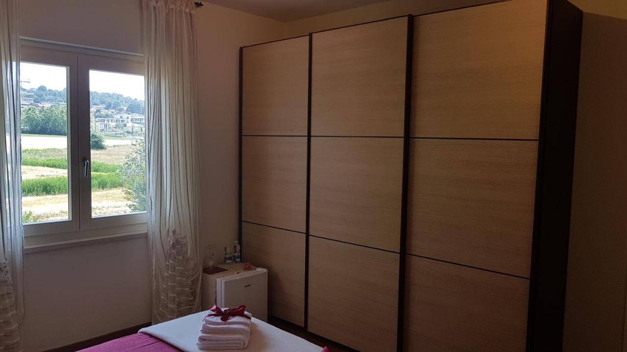 Asso Bed & Breakfast Manerba del Garda Bagian luar foto